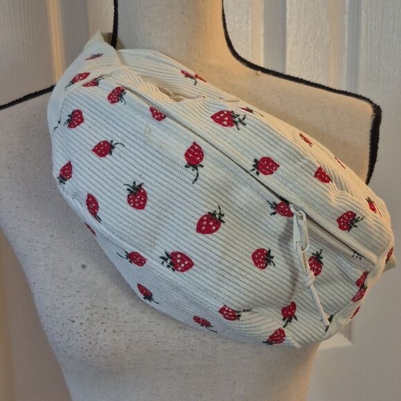 🎁3/$30🎁 Corduroy Crossbody Strawberry Print Belt Bag | Christmas Gifts For Her - Picture 6 of 16
